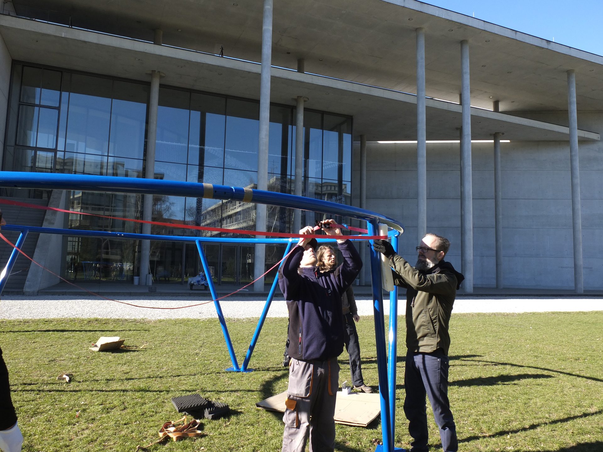 Assembling the steel base of the Futuro.